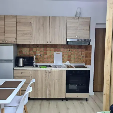 Fredi Apartamento Tirana